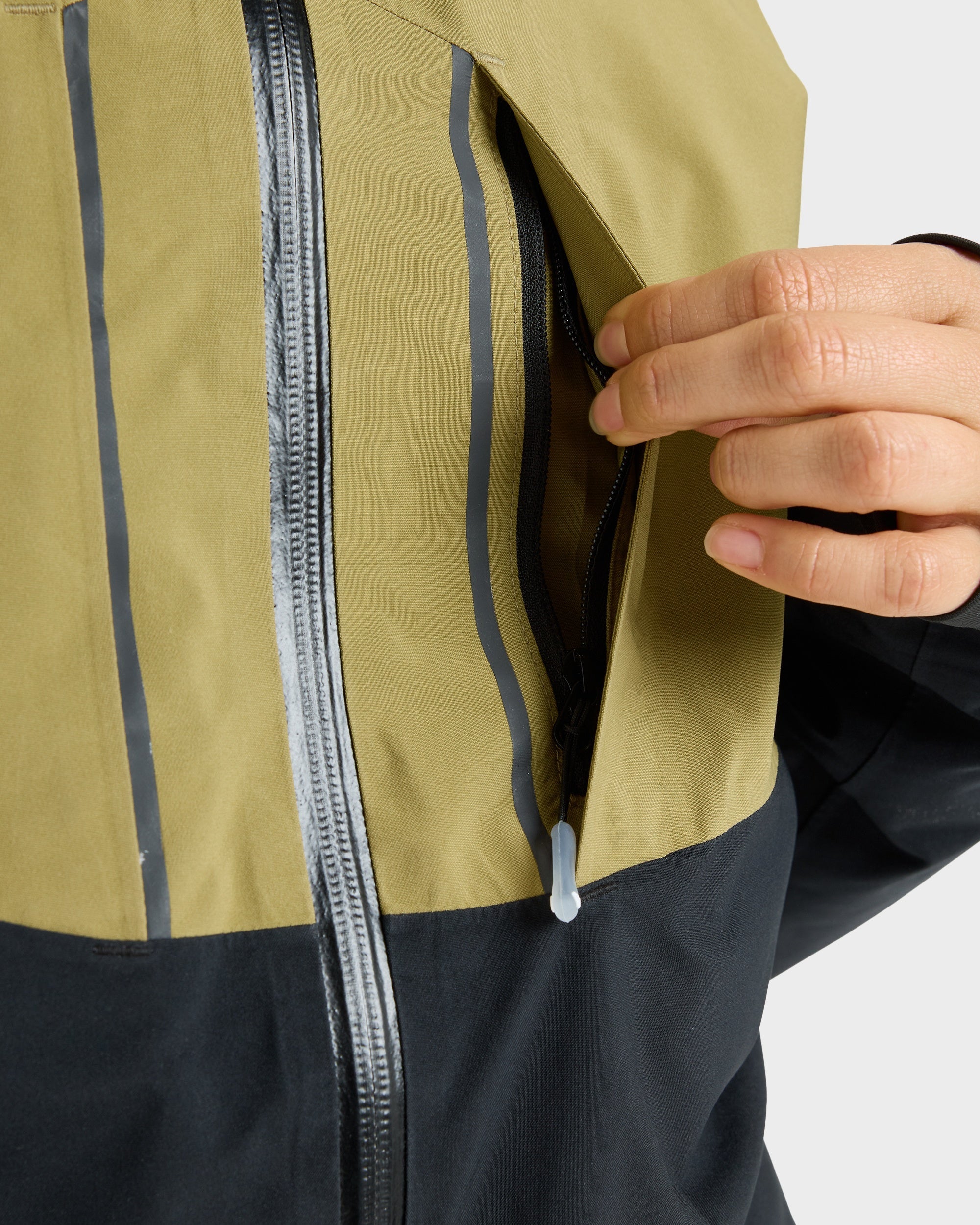 Womens Gore-Tex Stretch Purelines Snow Jacket