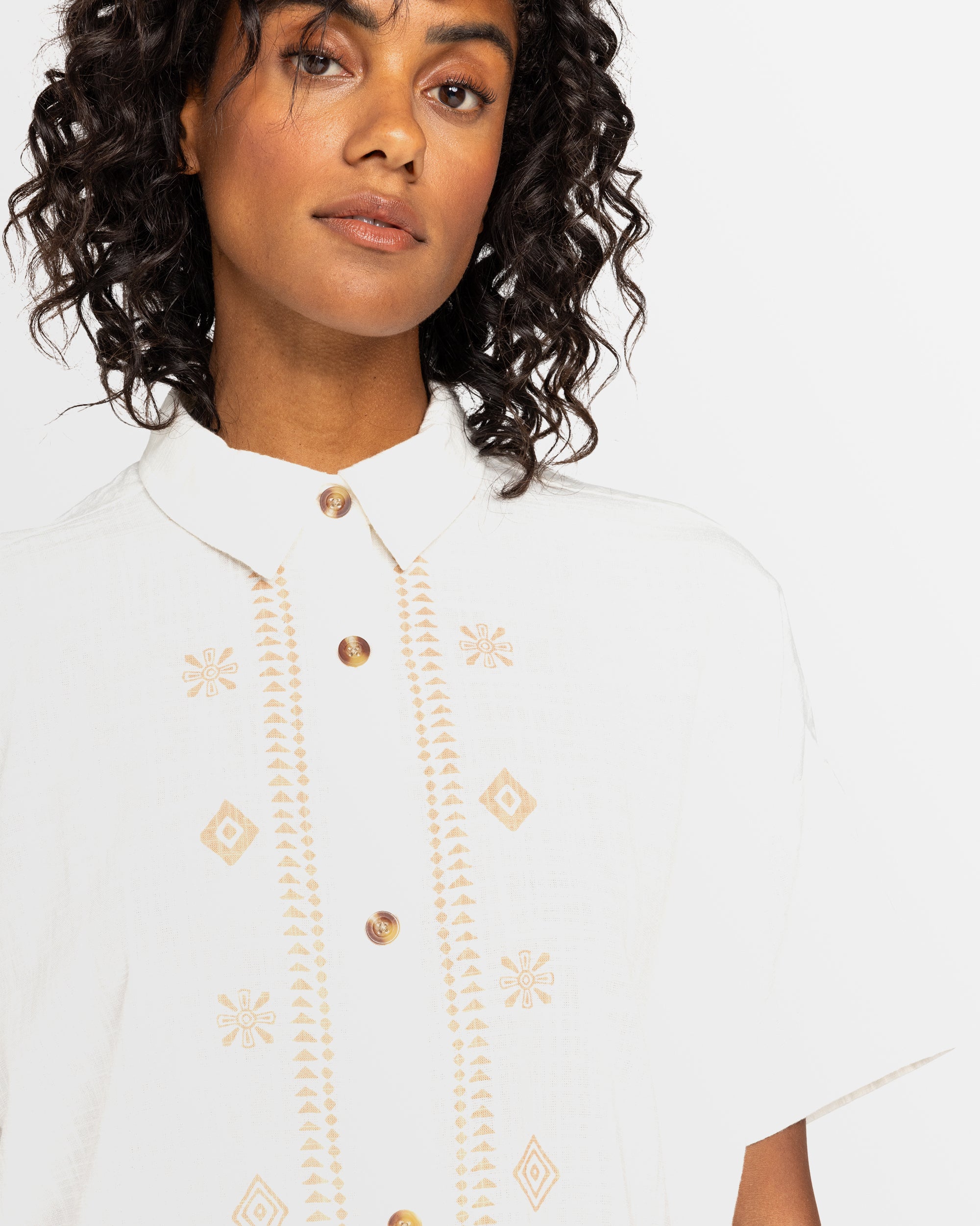 Womens Beachy Nostalgia Short Sleeve Shirt