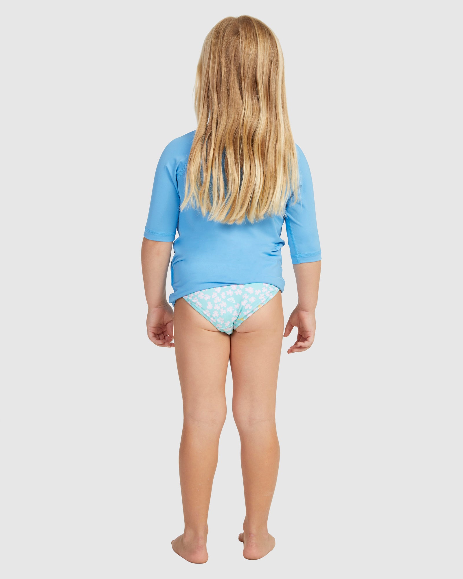 Girls Essential 3/4 Sleeves Rashguard