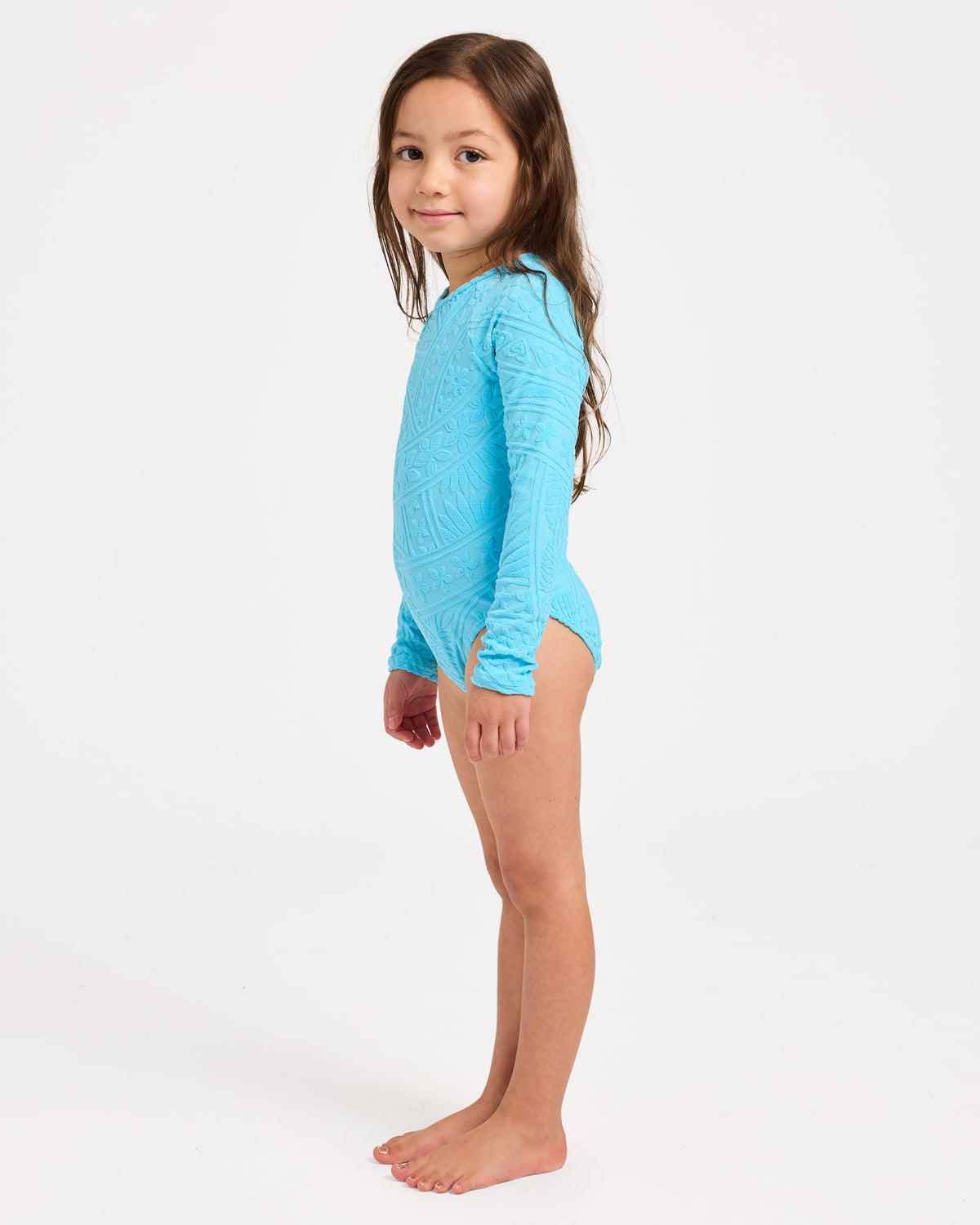 urlwr03057_roxy_bma0_sd1