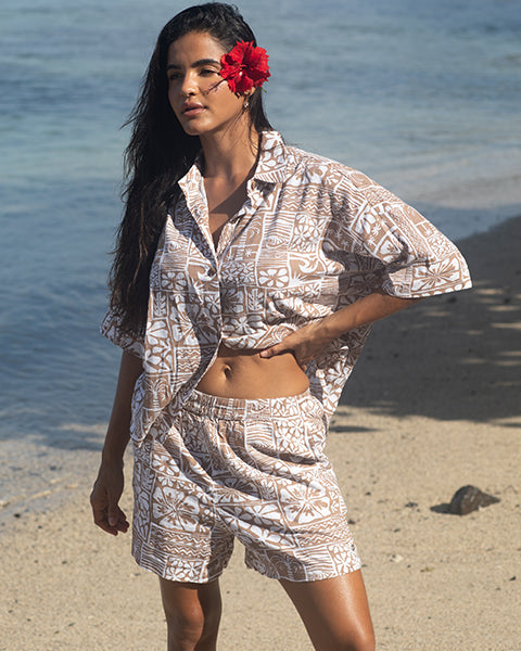 Womens Sol Vibes Elastic Waist Shorts