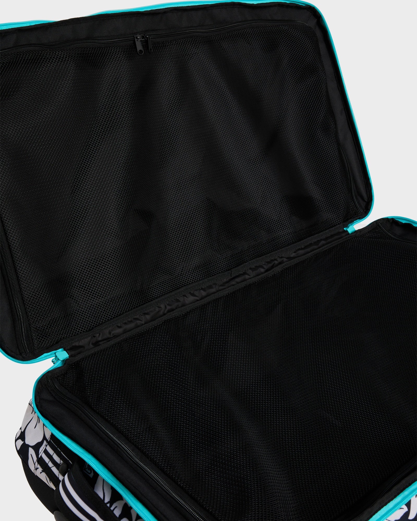 Womens Whole Souvenir 85.2L Luggage Roller