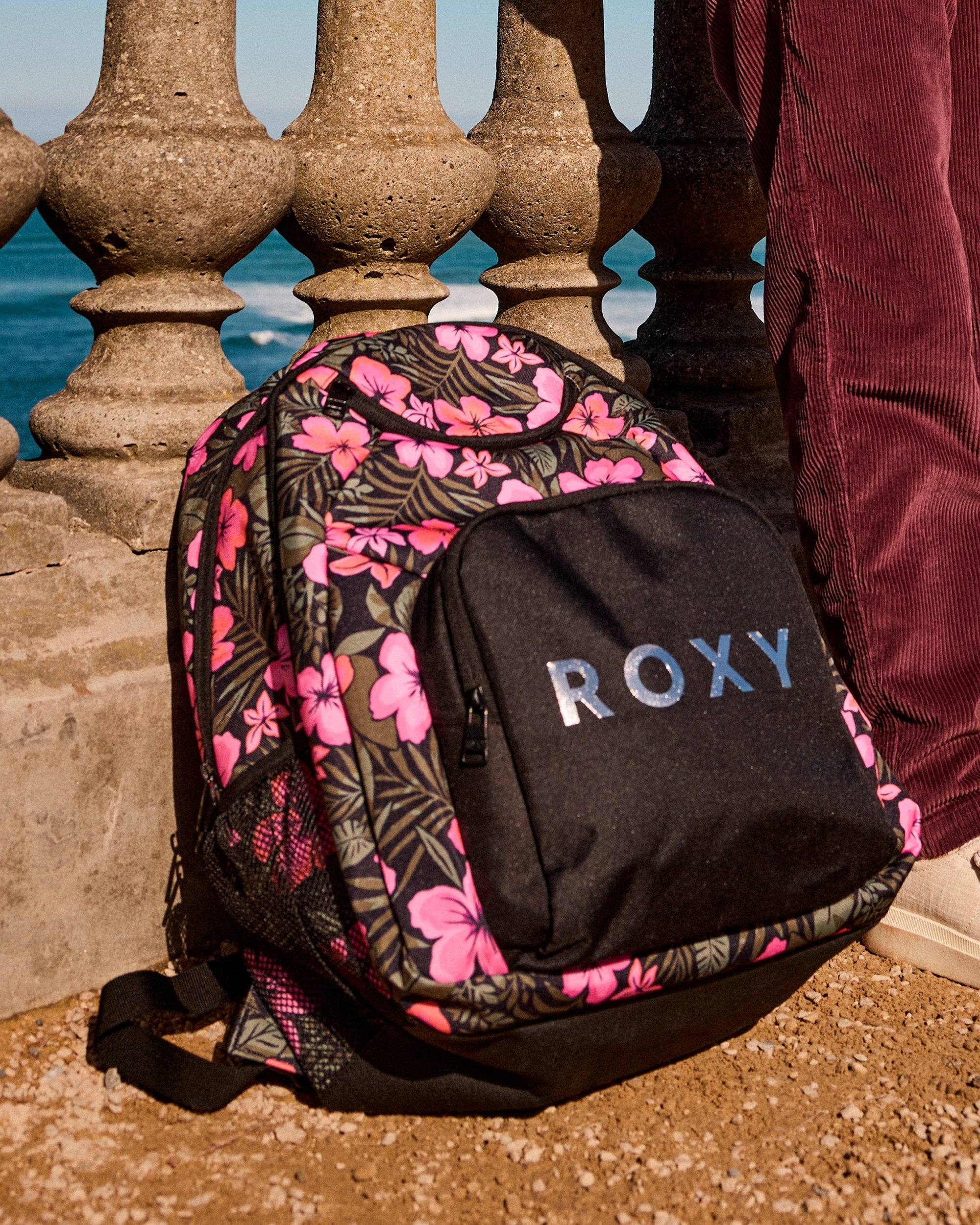 Womens Shadow Swell Printed 24L Backpack – Roxy
