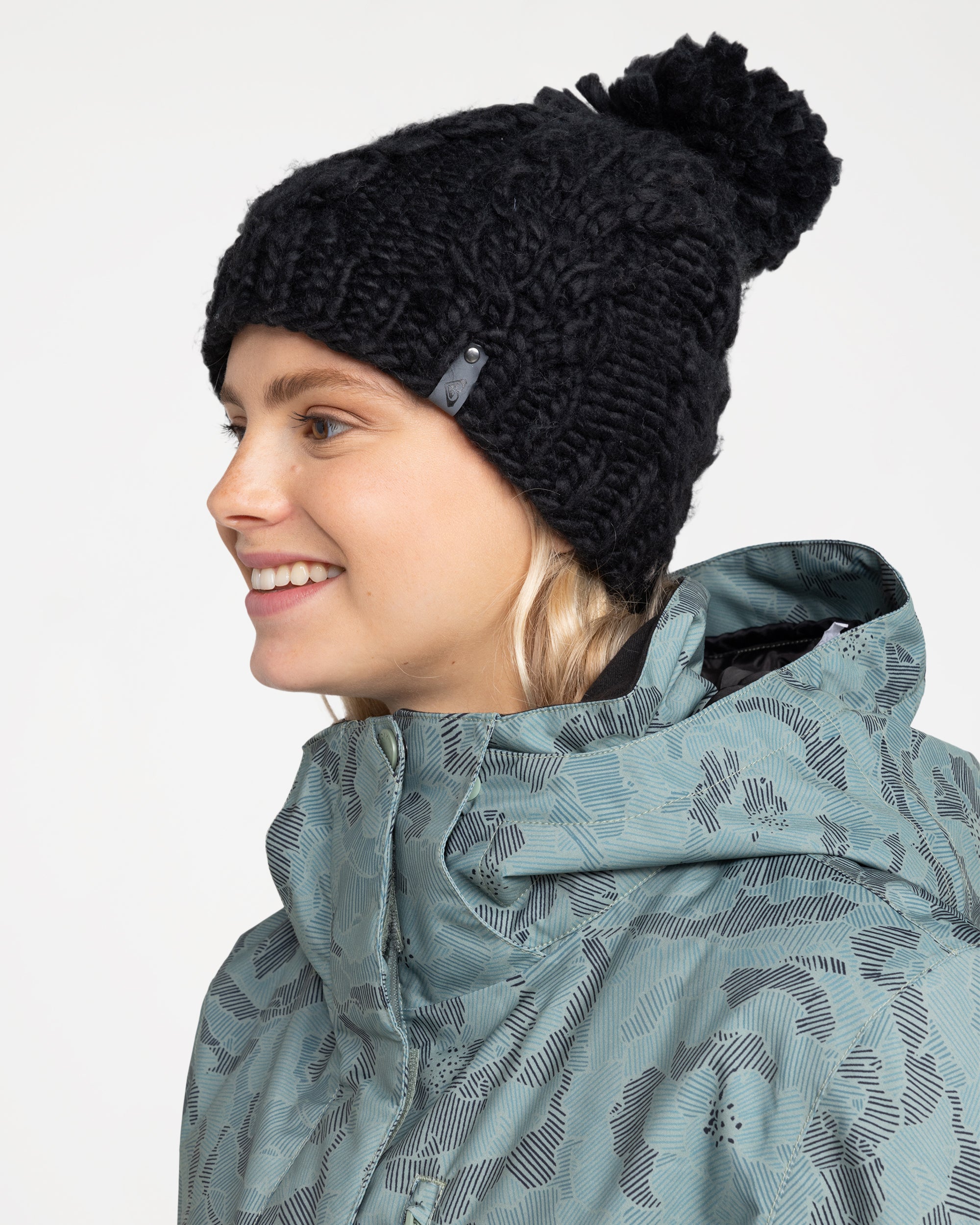 erjha04160_roxy_kvj0_frt4